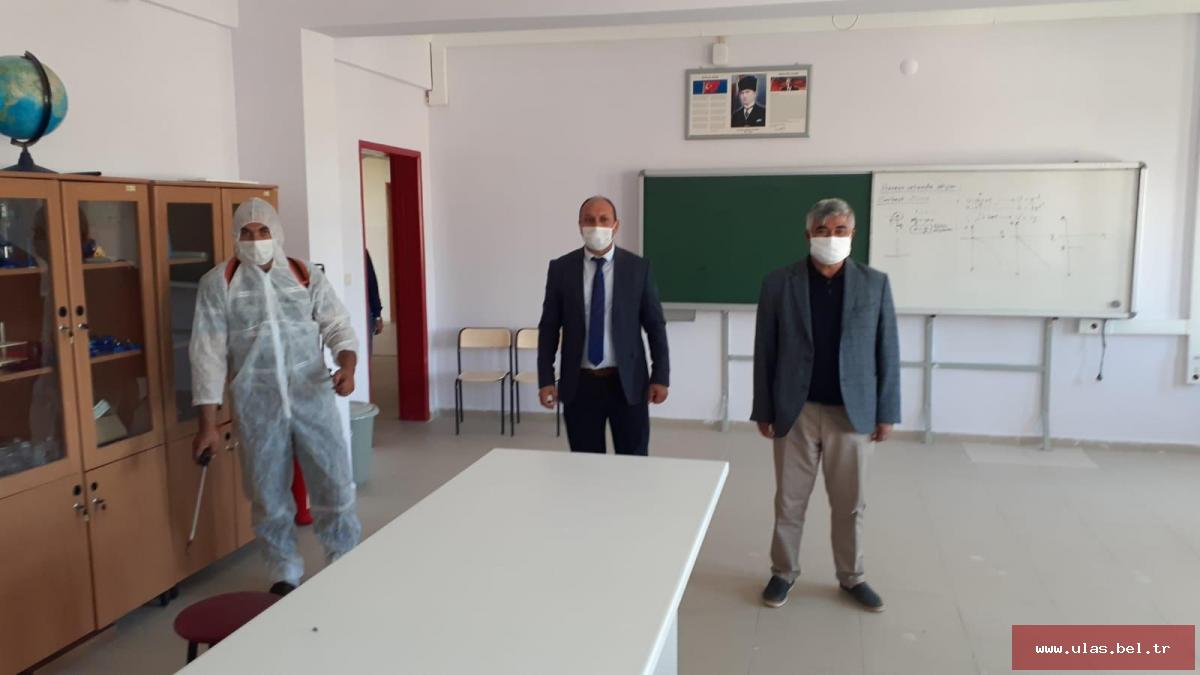 Ulaş Belediyesi okulları dezenfekte etti